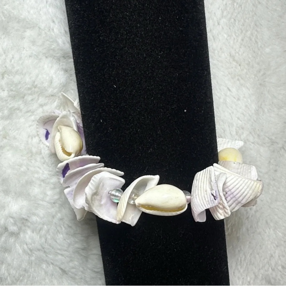Shell and Cowrie Bead Stretch Bracelet in White